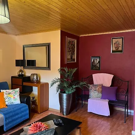 Casa Primavera Canhas